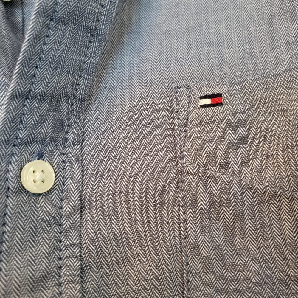 Men's Blue Button-Down Shirt Tommy Hilfiger Medium - Picture 4 of 9